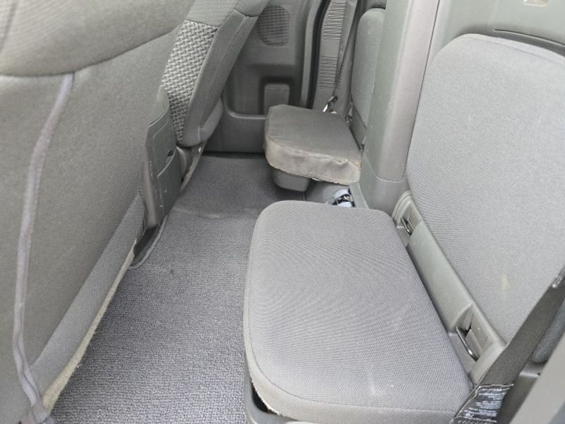 2021 Nissan Frontier SV photo 8