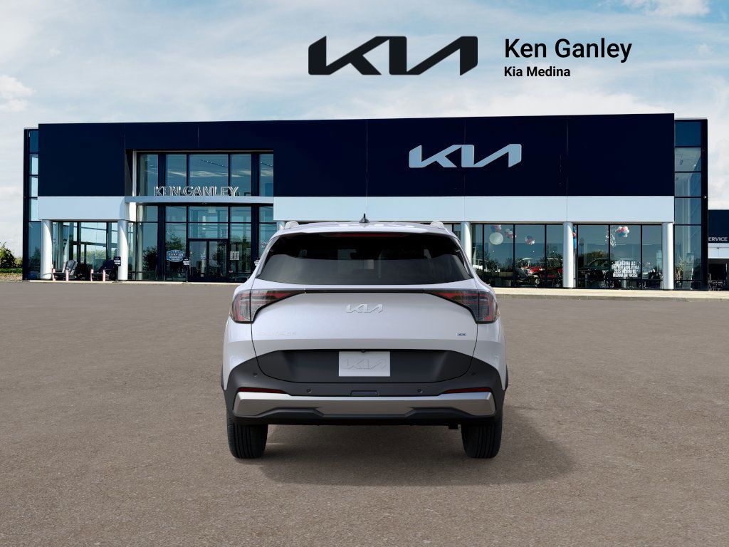 2026 Kia Sportage EX photo 3