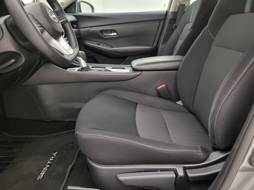 2024 Nissan Sentra SV photo 23