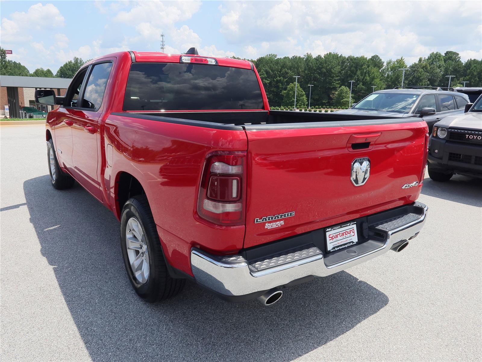 2024 Ram 1500 Laramie photo 3