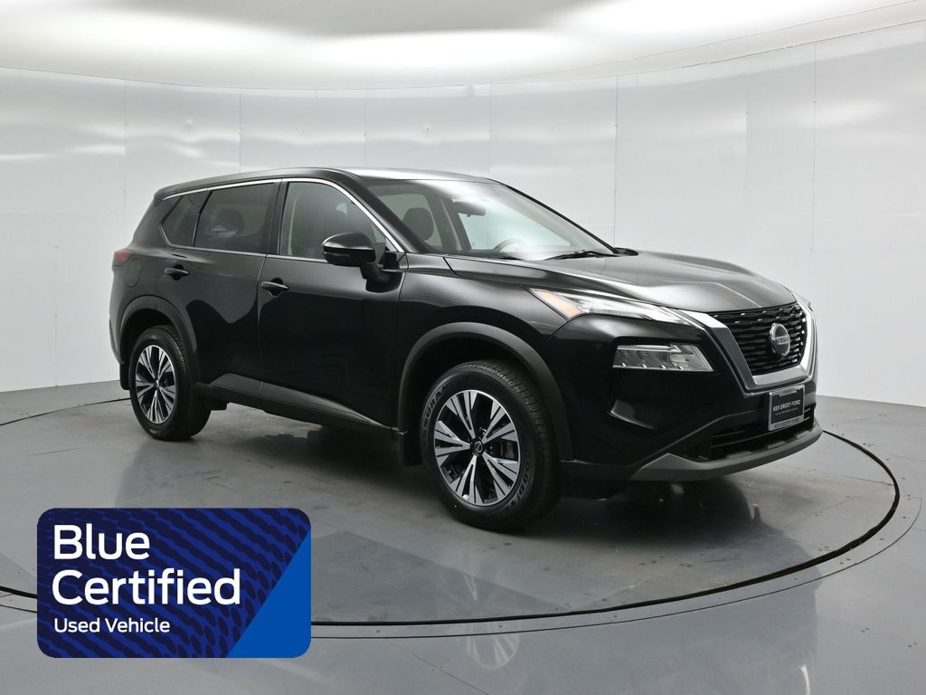 2021 Nissan Rogue SV's photo