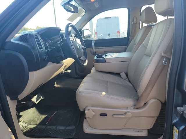 2009 Chevrolet Silverado 1500 LT photo 11
