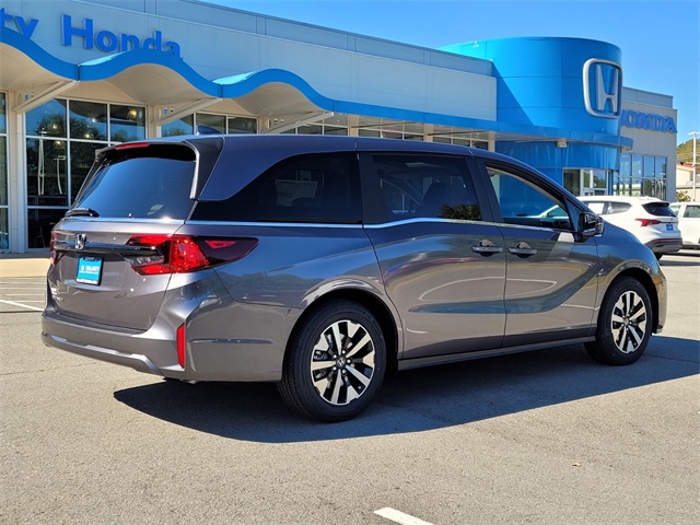 2026 Honda Odyssey EX-L photo 3
