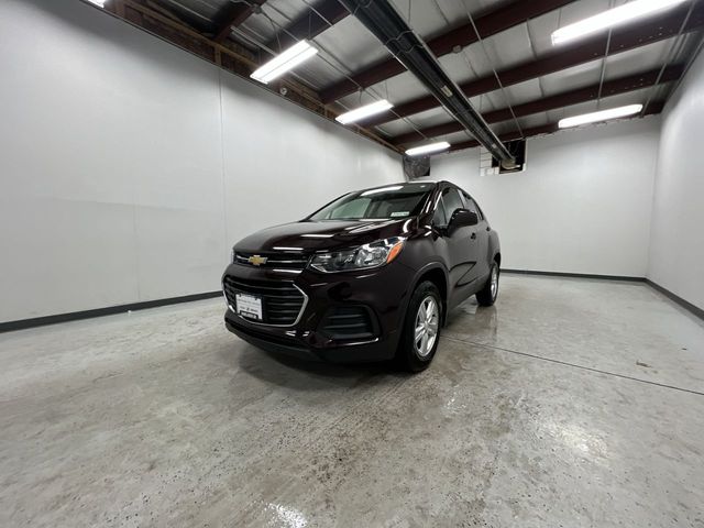 2022 Chevrolet Trax LS photo 4