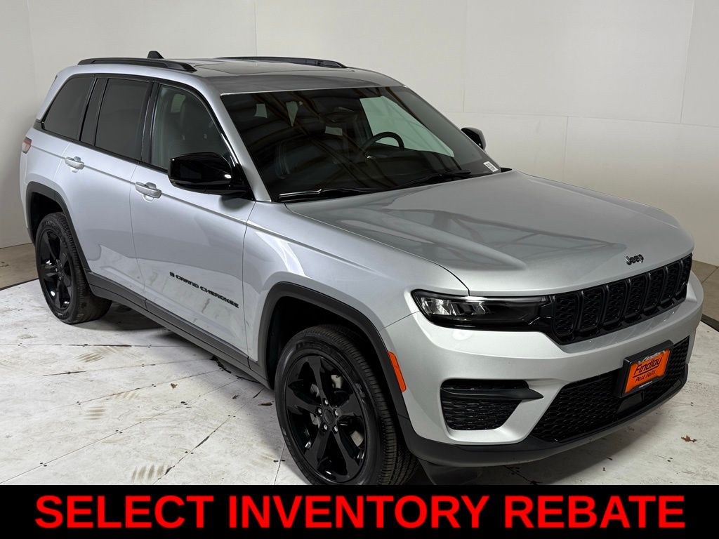 2025 Jeep Grand Cherokee Altitude's photo