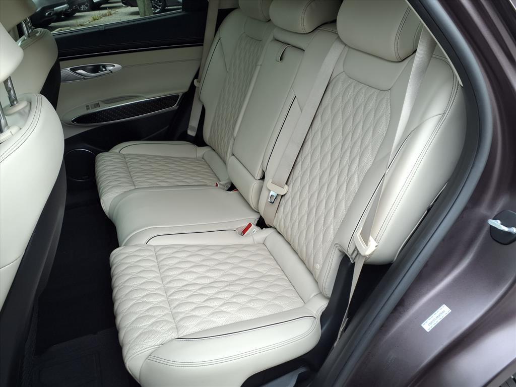 2022 Genesis GV70 3.5T Sport photo 9