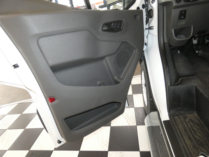 2022 Ford Transit Cargo Van photo 15