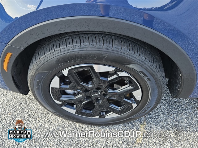 2025 Kia Sorento S photo 15