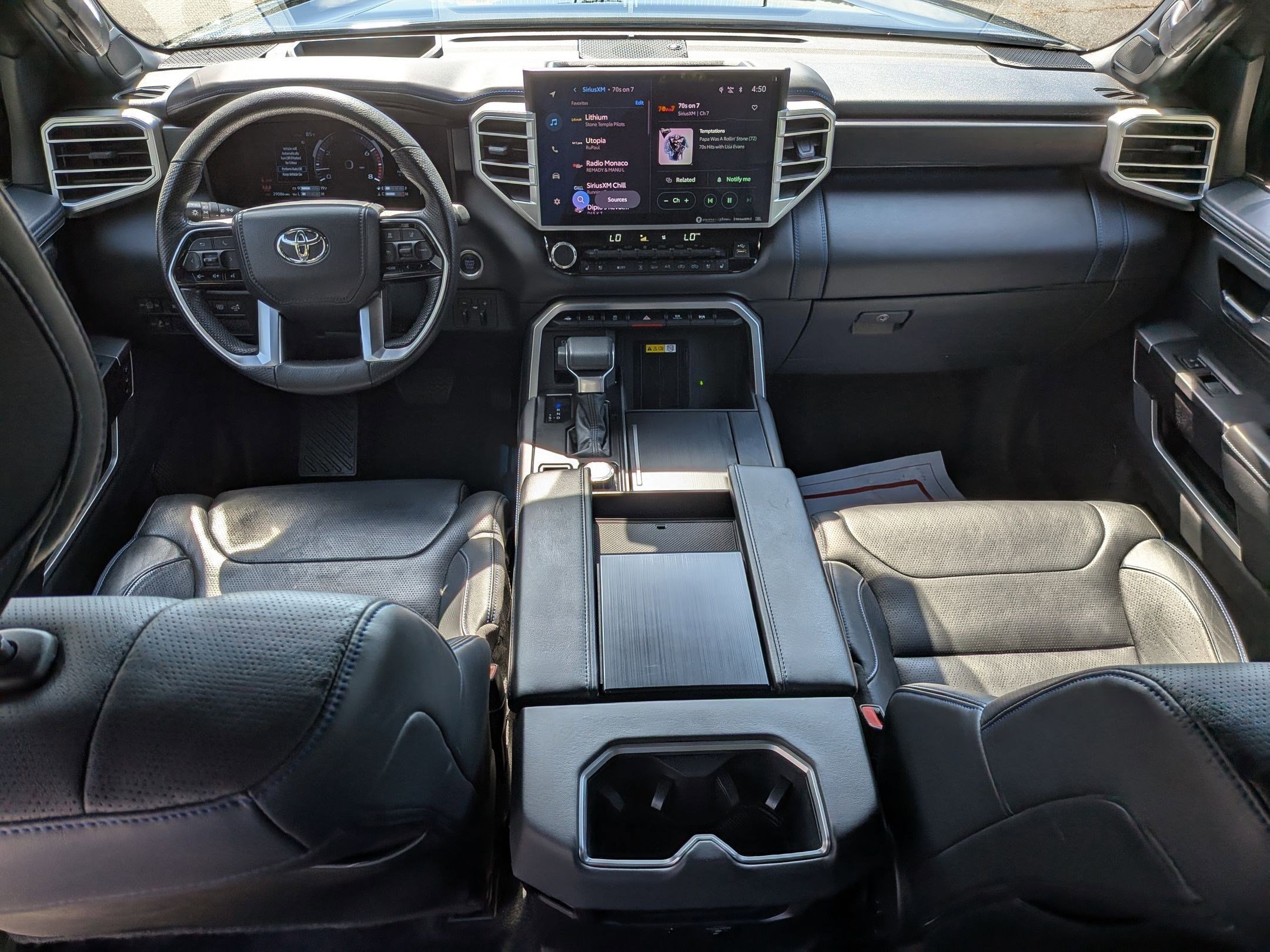 2022 Toyota Tundra Platinum photo 28