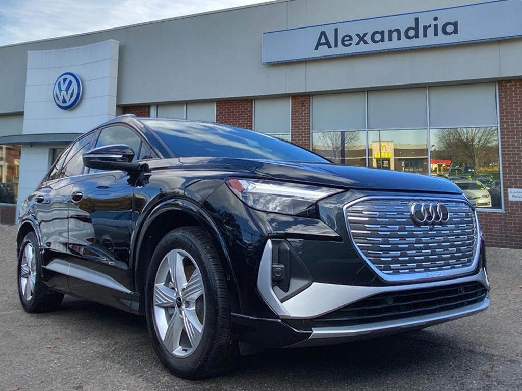 2024 Audi Q4 e-tron Premium Plus's photo