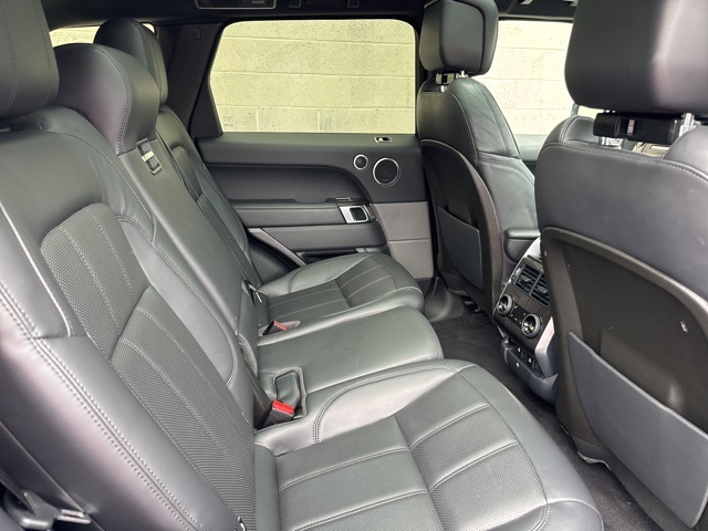 2018 Land Rover Range Rover Sport HSE photo 15