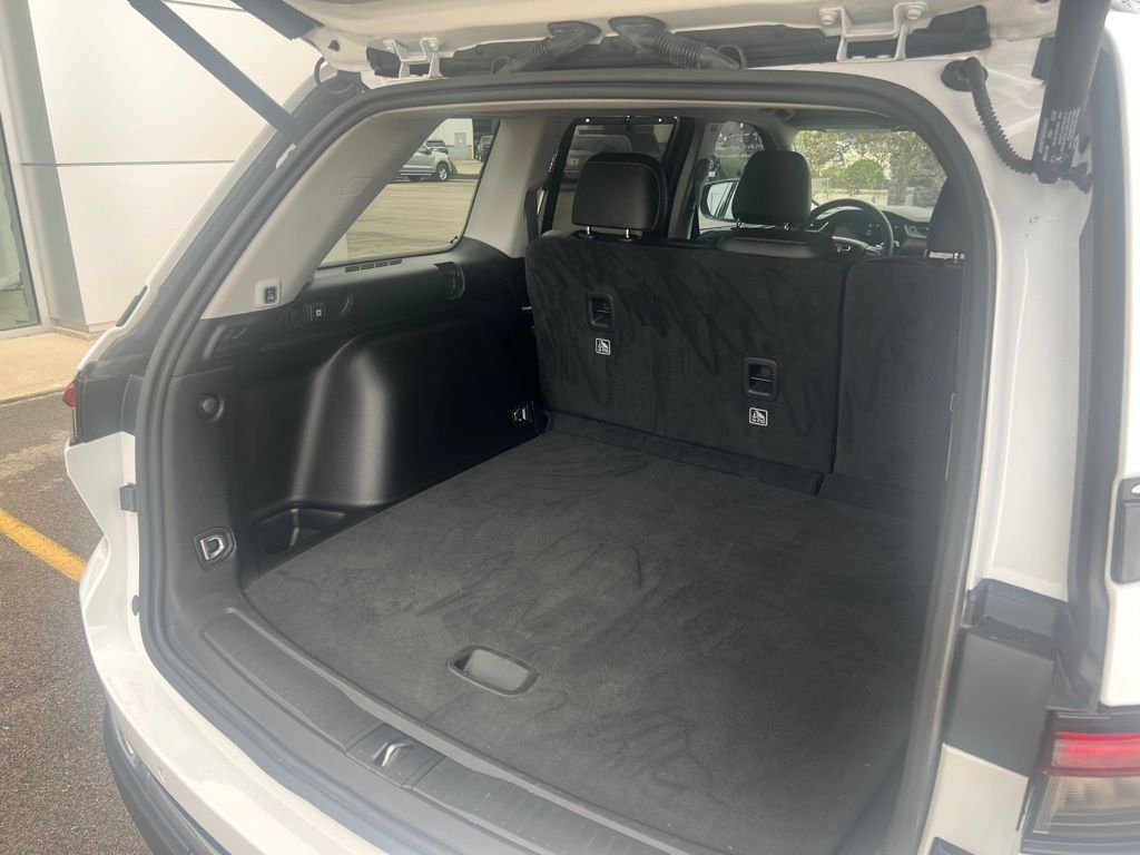 2023 Jeep Grand Cherokee Limited photo 26