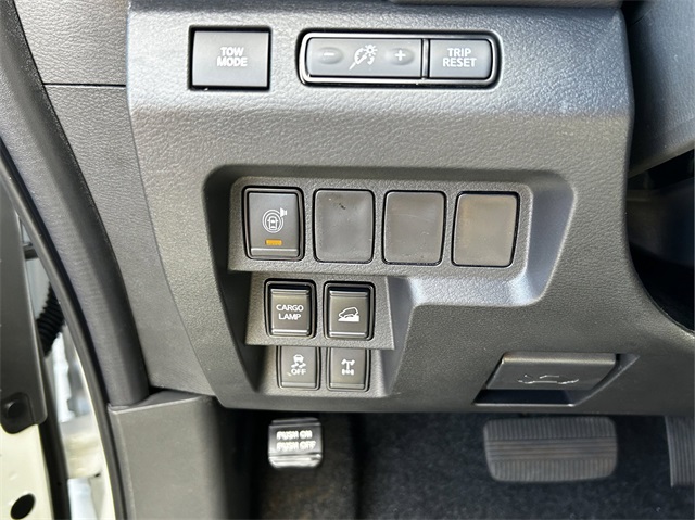 2025 Nissan Frontier PRO-4X photo 24