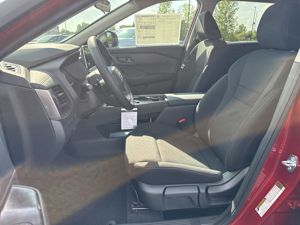 2026 Nissan Rogue S photo 10