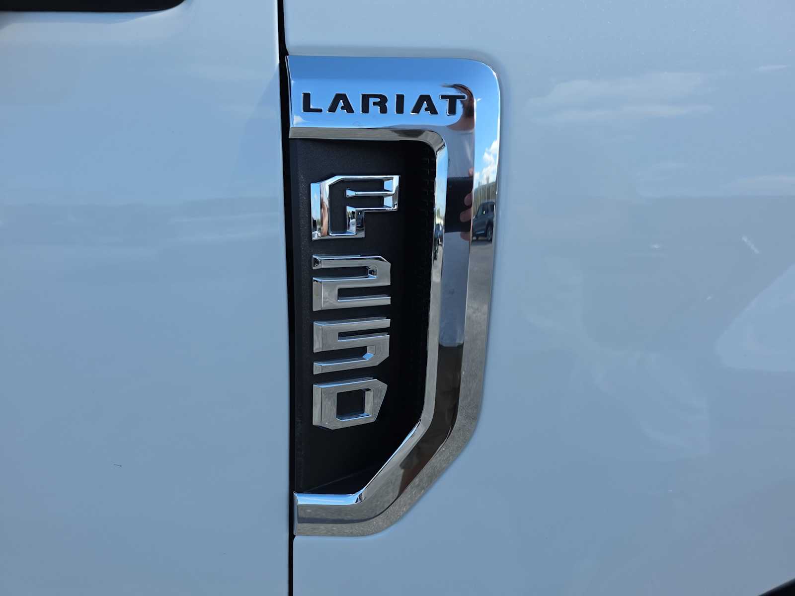 2022 Ford F-250 Lariat photo 10