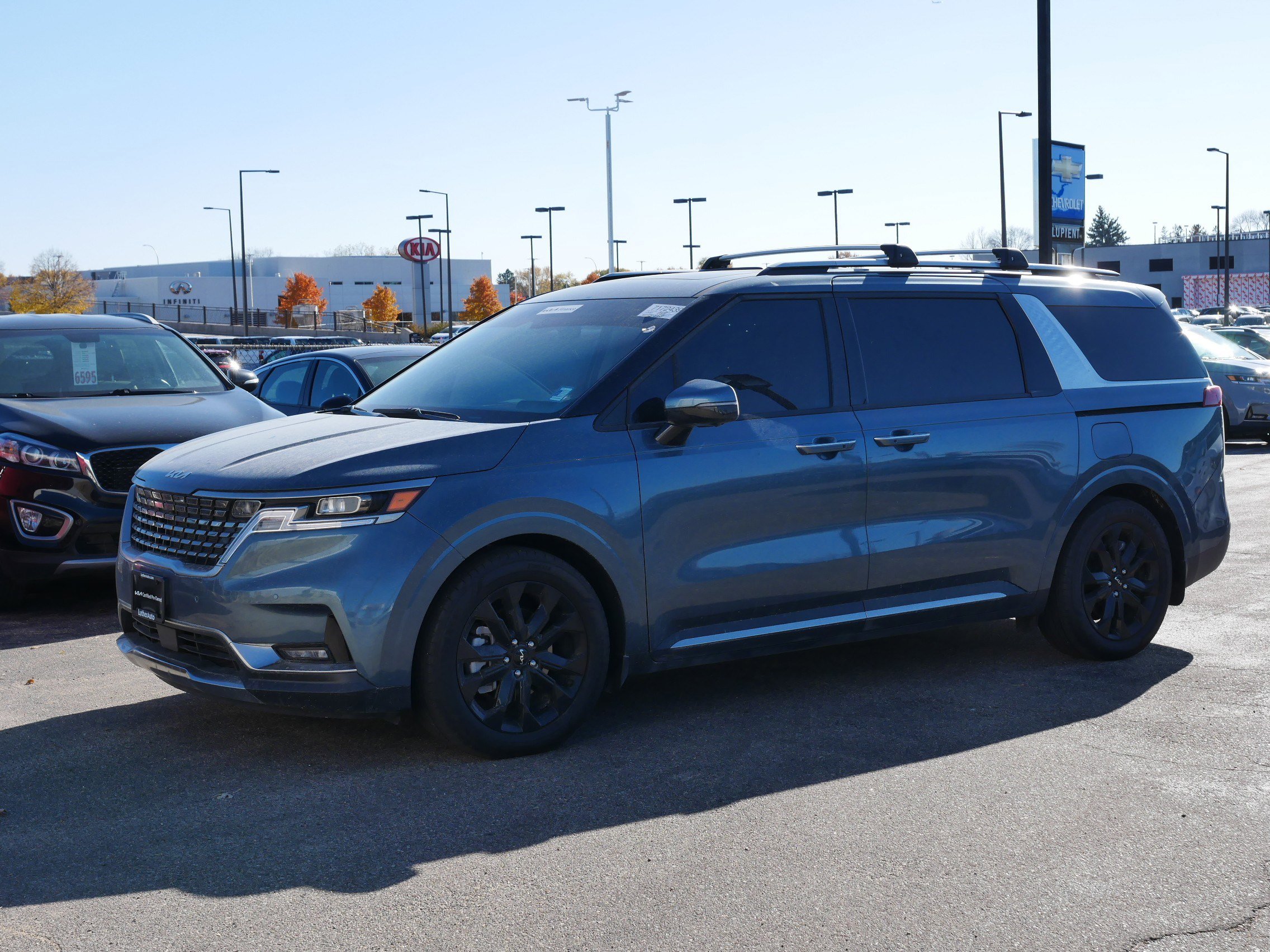 Certified 2024 Kia Carnival SX Prestige with VIN KNDNE5H33R6415763 for sale in Bloomington, Minnesota