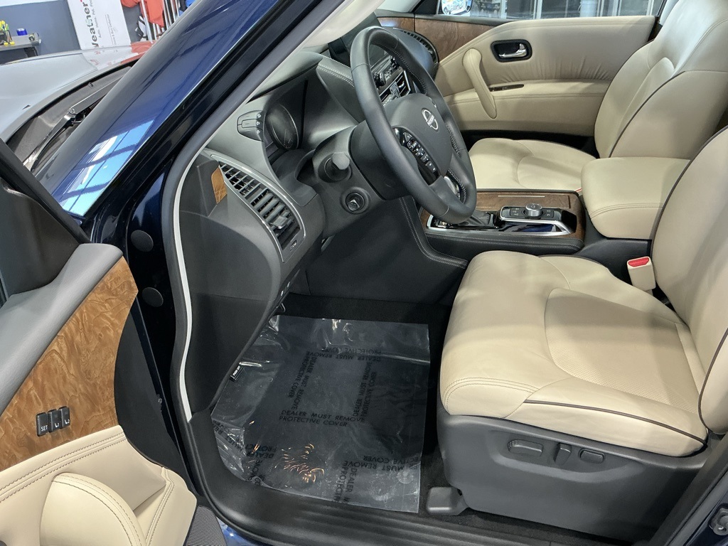 2024 Nissan Armada SL photo 3