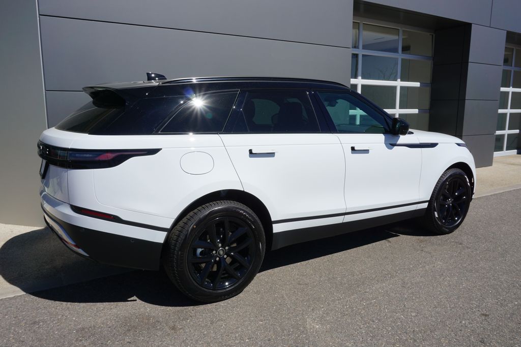 2026 Land Rover Range Rover Velar S photo 4