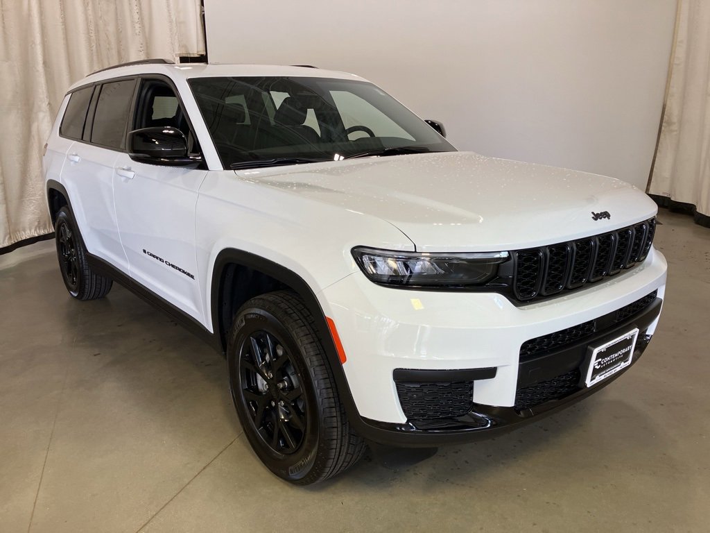 2025 Jeep Grand Cherokee L Altitude's photo