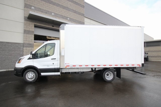 2024 Ford Transit photo 2