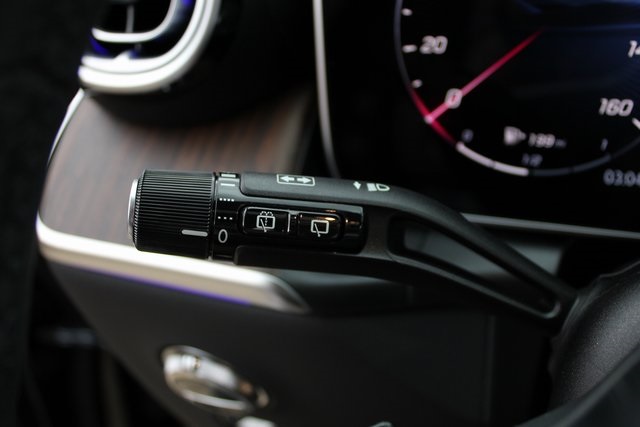 2025 Mercedes Benz GLC 300 4MATIC photo 18