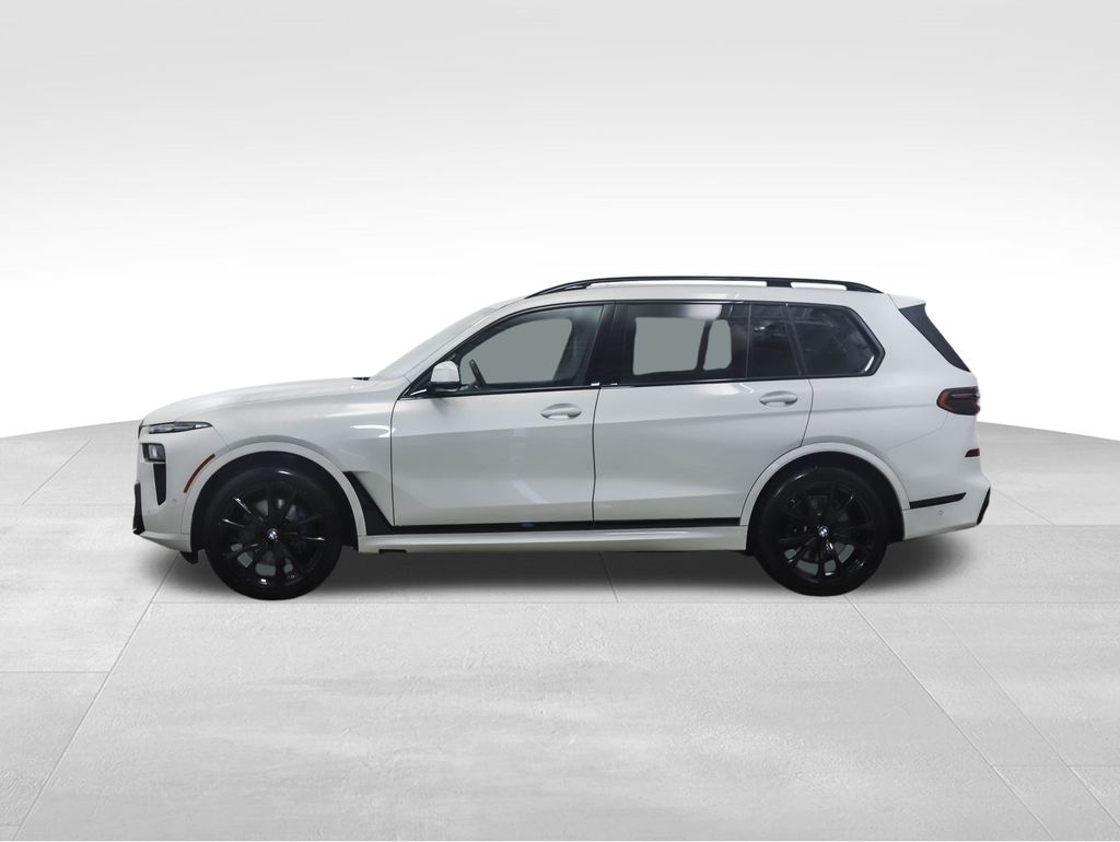 Used 2024 BMW X7 40i with VIN 5UX23EM0XR9U10190 for sale in Minneapolis, Minnesota