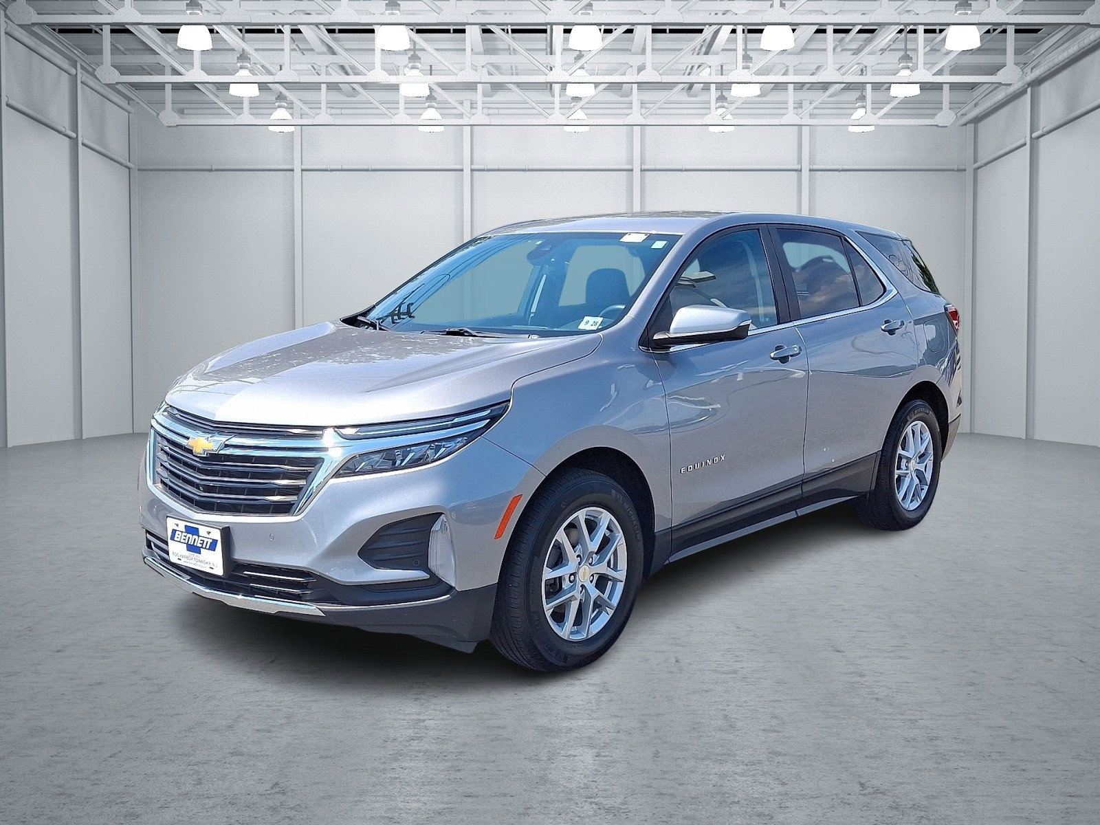 2024 Chevrolet Equinox LT photo 2