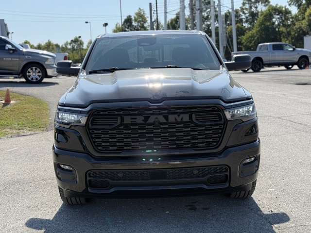 2025 Ram 1500 Tradesman photo 3