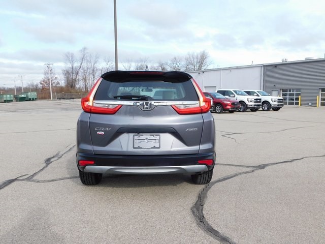 2017 Honda CR-V LX photo 3
