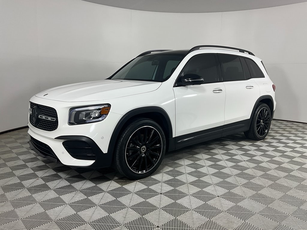 2023 Mercedes-Benz GLB Base's photo