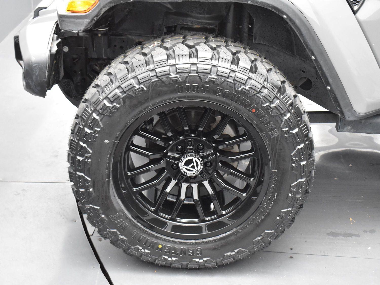 2021 Jeep Gladiator Willys photo 21