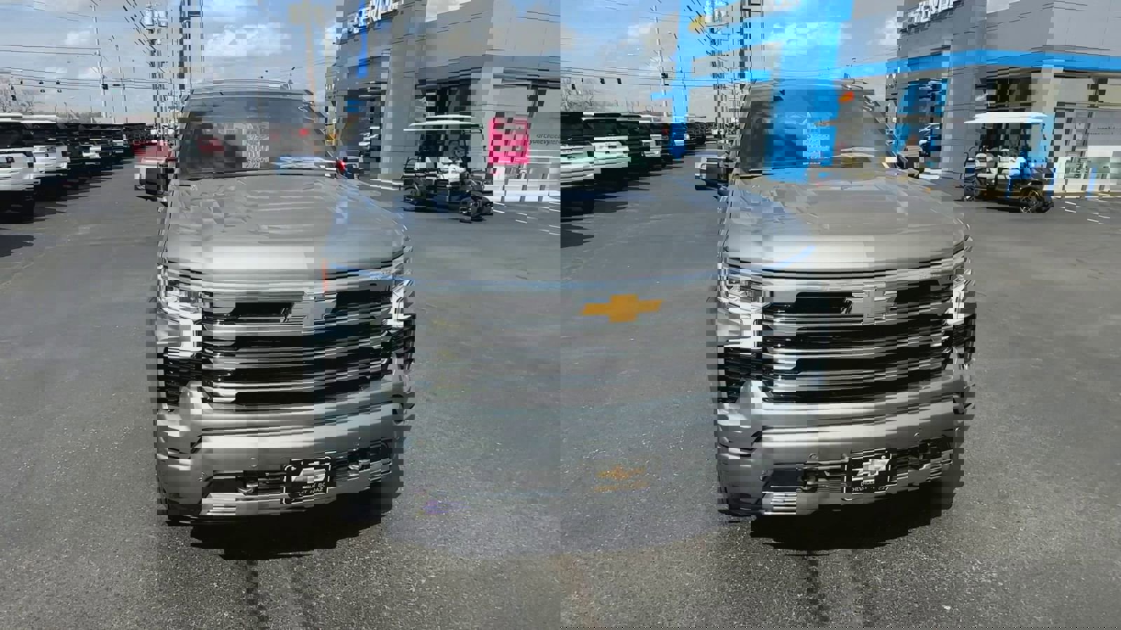 2025 Chevrolet Silverado 1500 High Country photo 2