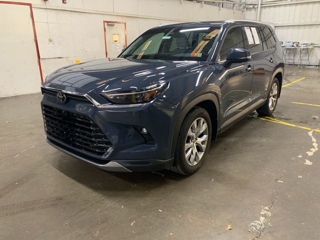 2024 Toyota Grand Highlander Limited's photo