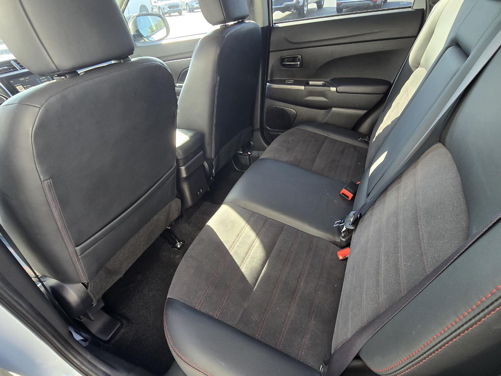 2024 Mitsubishi Outlander ES LE SE photo 34