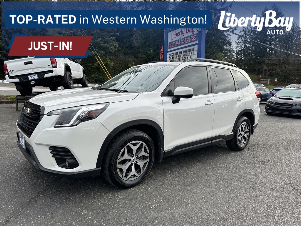 2022 Subaru Forester Premium photo 2