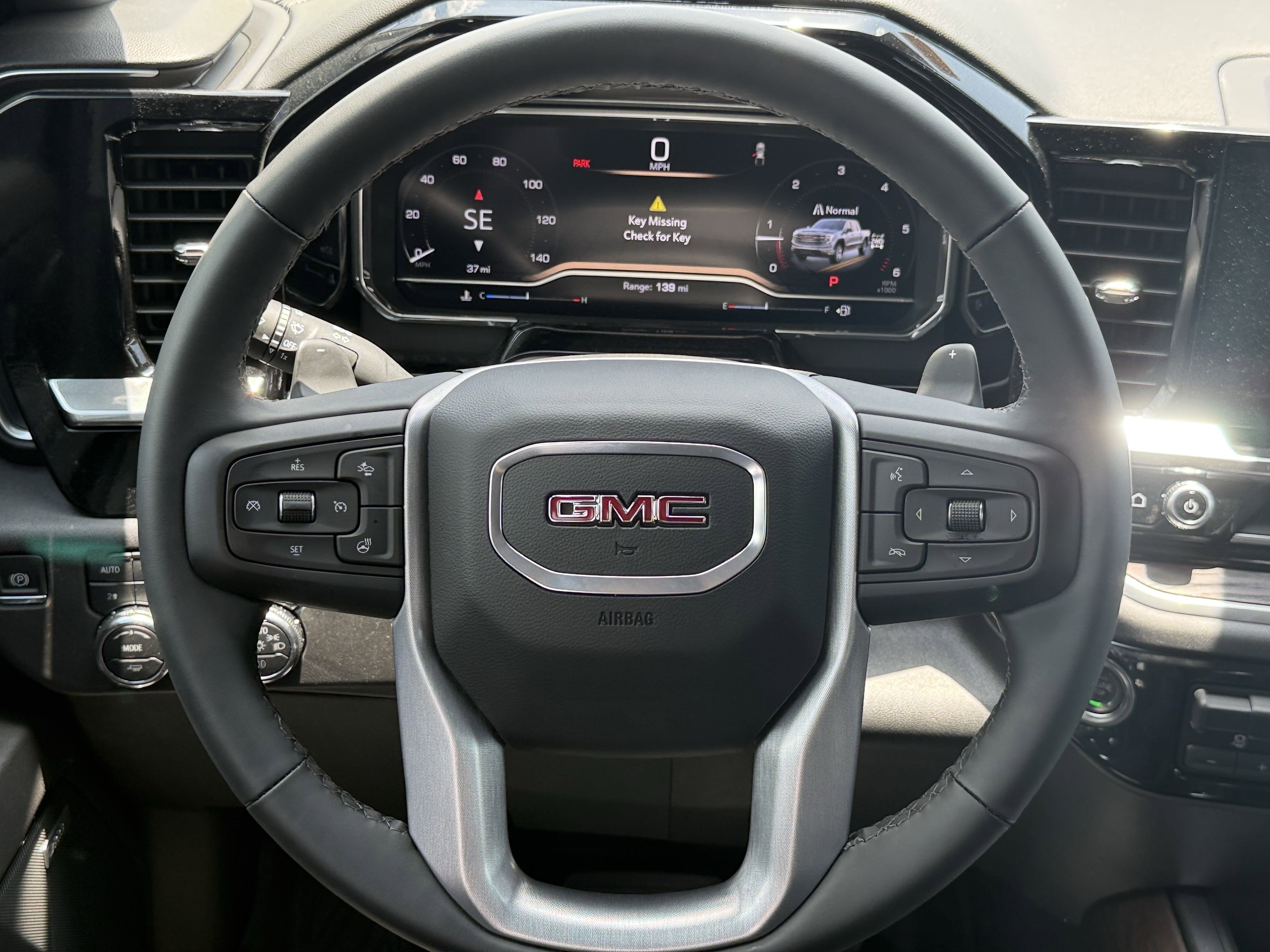 2025 Gmc Sierra 1500 SLT photo 3