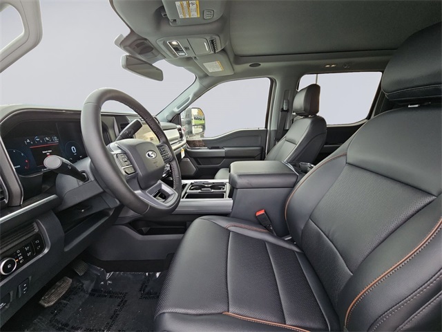 2025 Ford F-350 photo 9