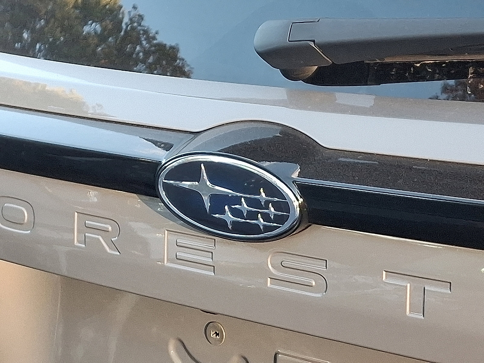 2025 Subaru Forester Premium photo 4