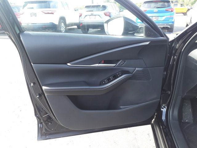 2025 Mazda CX-30 2.5 Select Sport photo 11