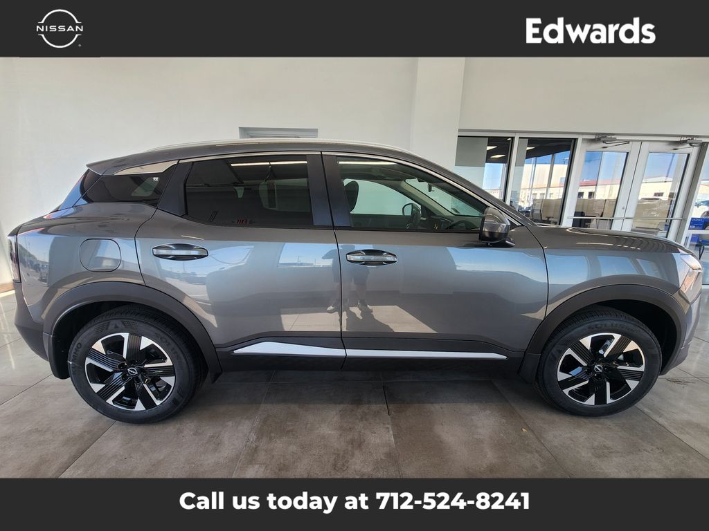 2025 Nissan Kicks SV AWD's photo