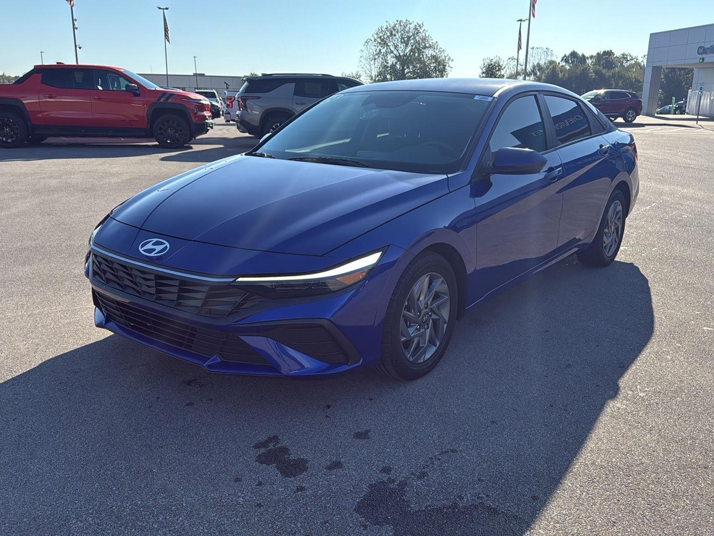 Used 2024 Hyundai Elantra SEL with VIN KMHLM4DG1RU773142 for sale in Scottsburg, IN