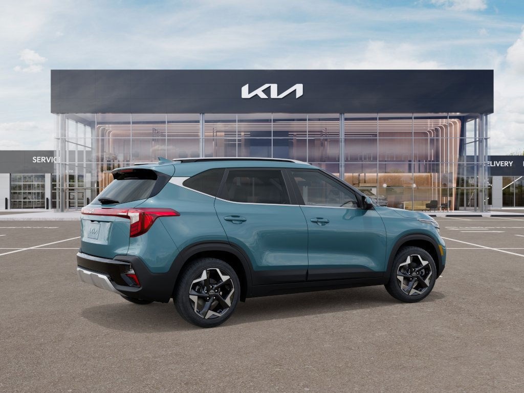 2026 Kia Seltos EX photo 2