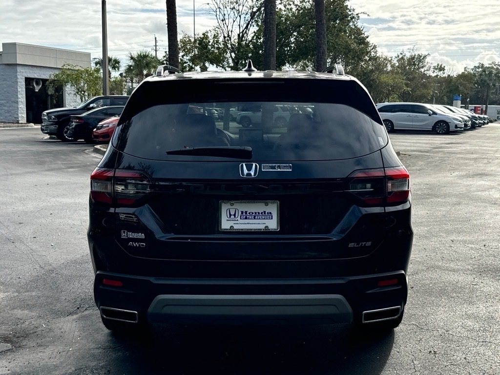 2025 Honda Pilot Elite photo 4