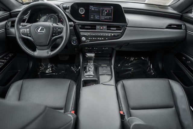 2022 Lexus ES 300h photo 15