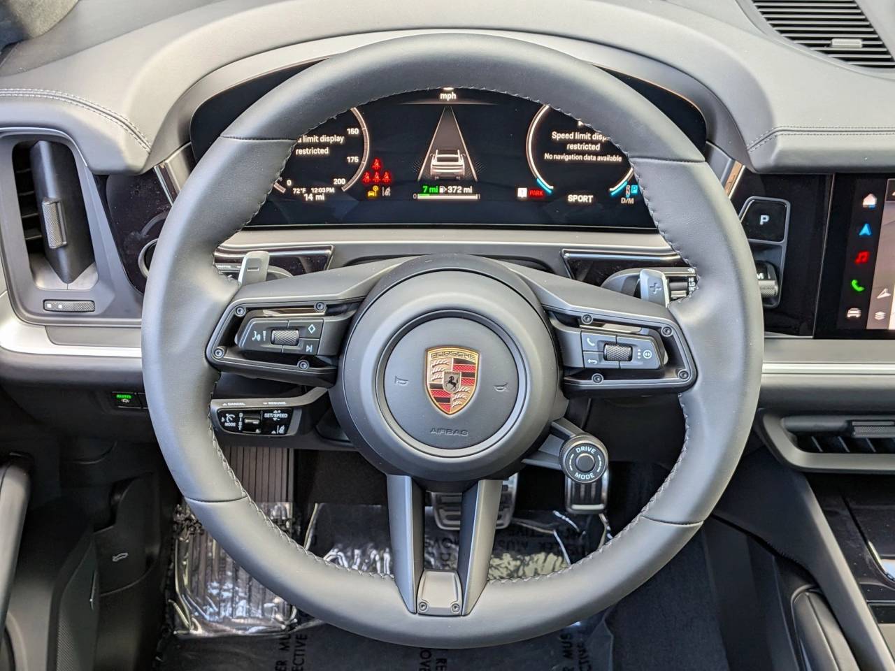 2026 Porsche Cayenne S E-Hybrid Coupe photo 15