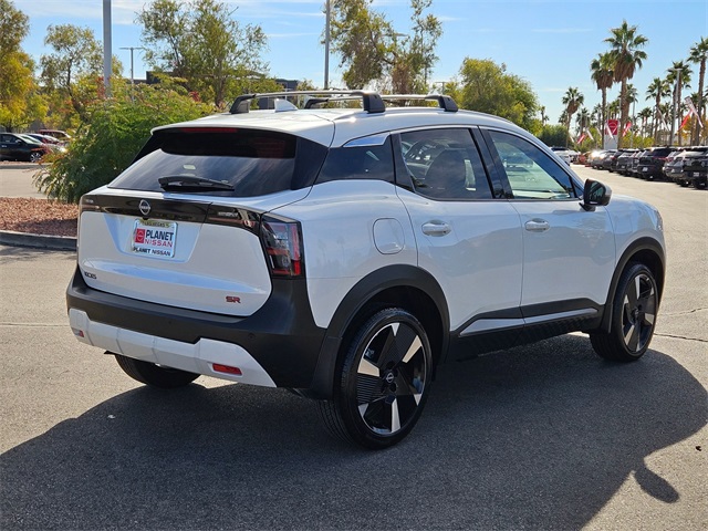 2025 Nissan Kicks SR photo 3