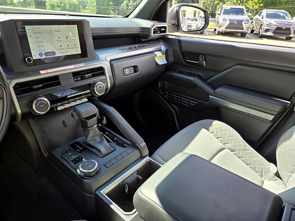 2025 Toyota Tacoma SR5 photo 20