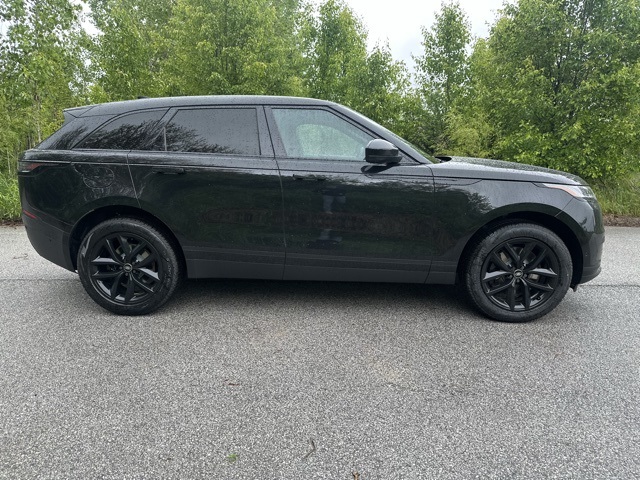 2026 Land Rover Range Rover Velar S photo 4