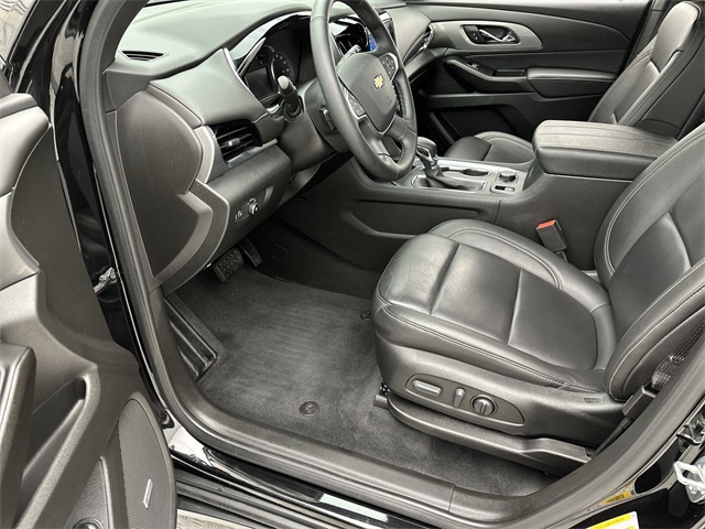 2023 Chevrolet Traverse Leather photo 3