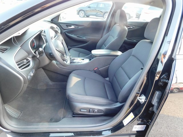 2024 Chevrolet Malibu 1LT photo 9